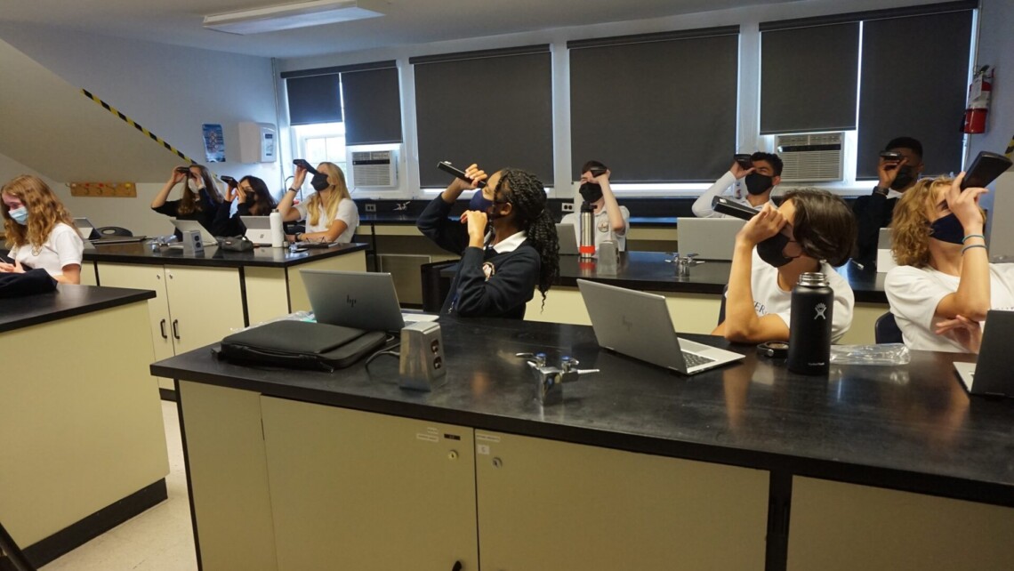 education-stredniskoly-kanada-pickeringcollege-studenti