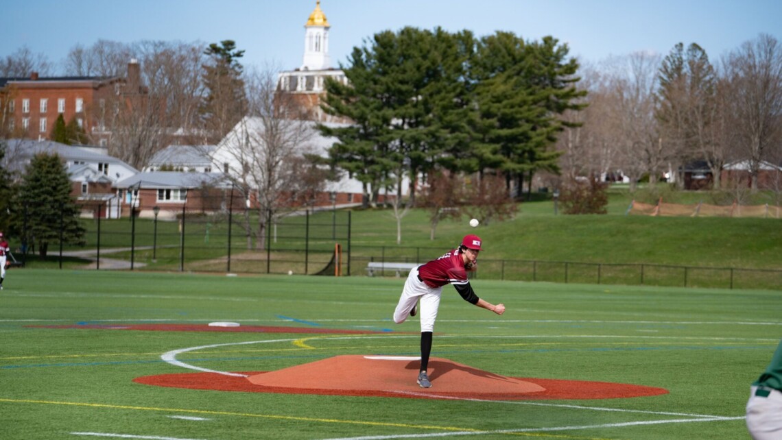 education-stredniskoly-usa-kentshillschool-sportoviste