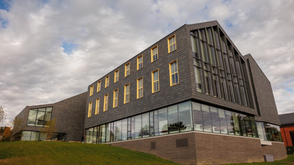 education-stredniskoly-usa-northfieldmounthermon-budovaskoly