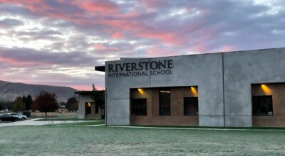 Získejte International Baccalaureate na prestižní internátní škole Riverstone International School v USA