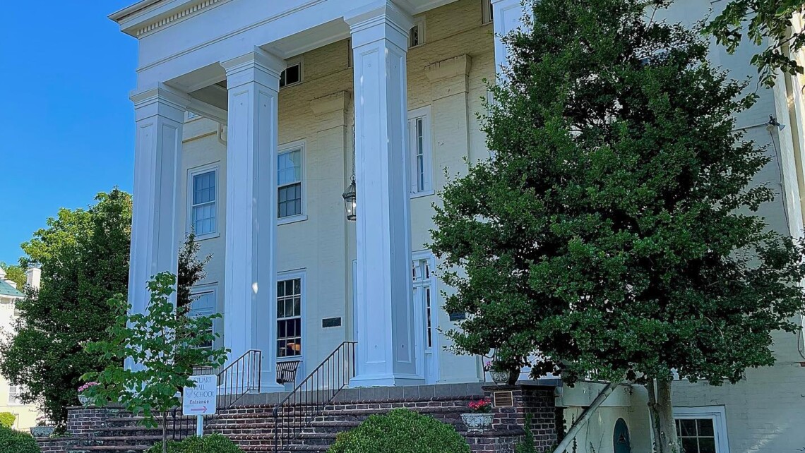 education-stredniskoly-usa-stuarthallschool-skola