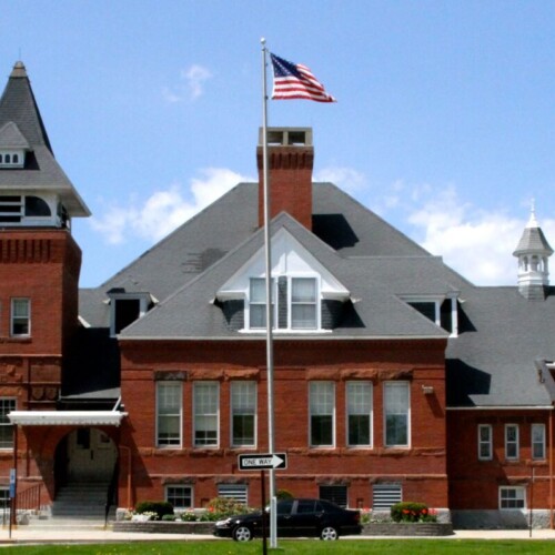 education-stredniskoly-usa-ThorntonAcademy-nahledovafotka