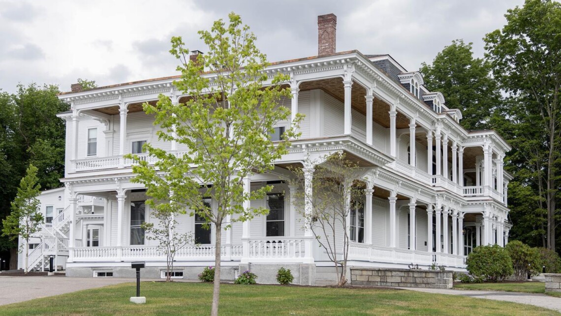 education-stredniskoly-usa-tiltonschool-kampus