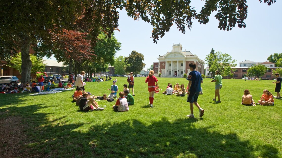 education-stredniskoly-usa-worcesteracademy-studenti