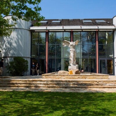 Ross_School_hlavni_budova