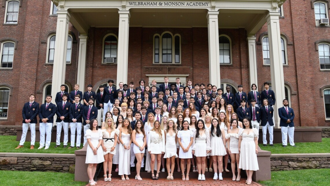 stredniskoly-usa-Wilbraham&MonsonAcademy-absolventi