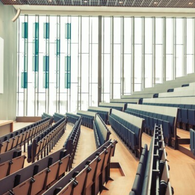 Vysokeskoly-Nizozemsko-Leiden University-kampus3