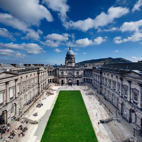 Vysokeskoly-velkabritanie-University_of_Edinburgh-galerie-kampus