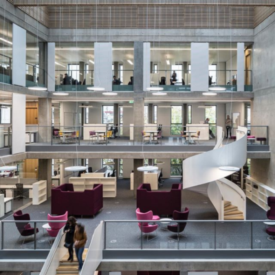 Vysokeskoly-velkabritanie-University_of_Edinburgh-galerie-kampus1