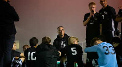 Připravuji fotbalisty na zápasy, hlavně je ale podporuji v jejich osobním růstu, říká ředitel a fotbalový trenér na internátní škole Lincoln Academy