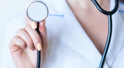Připravte se na studium medicíny: kde a jak získat zkušenosti už před přijímačkami