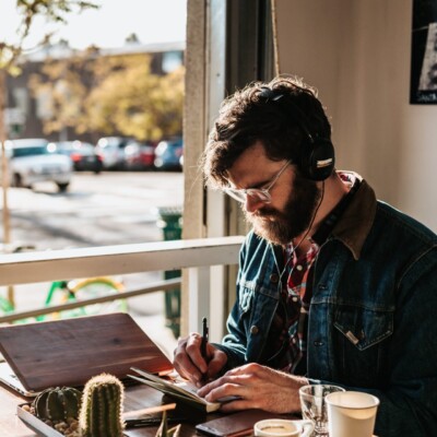 Muž_Unsplash_Education.cz