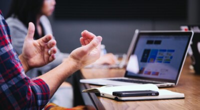 Kariérní EduPoradna: Proč absolvovat stáž při studiu?