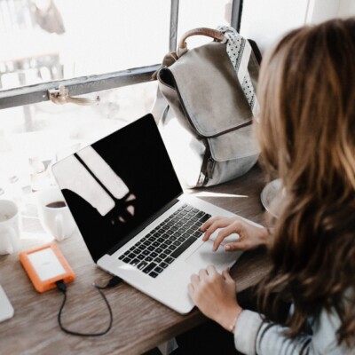 studentka_Unsplash_Education.cz